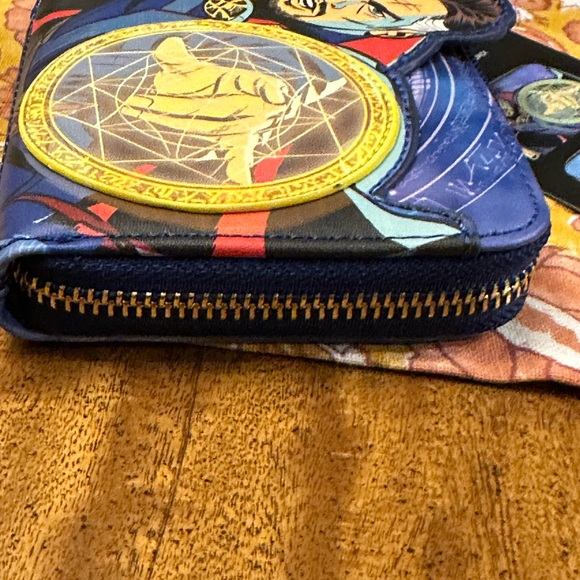 LOUNGEFLY Marvel Dr Strange Multiverse Wallet - Picture 14 of 16
